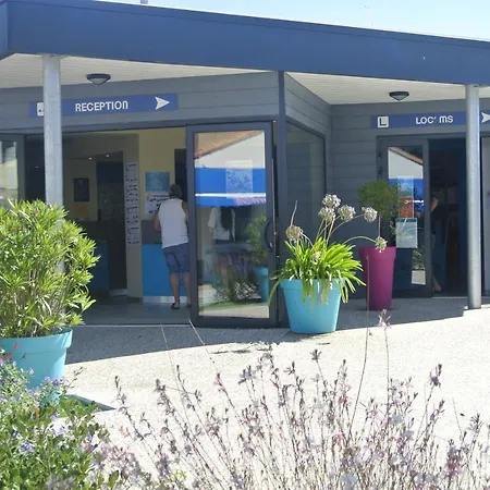 Camping Camping Sunissim Le Trianon By Locatour Les Sables-dʼOlonne