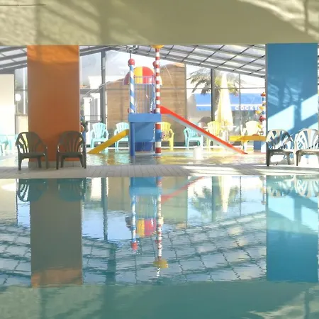 Camping Camping Sunissim Le Trianon By Locatour Les Sables-dʼOlonne